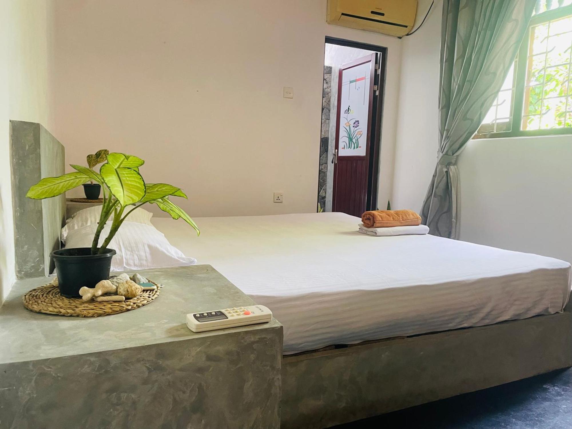 Nature Rex Hostel Weligama Exterior photo